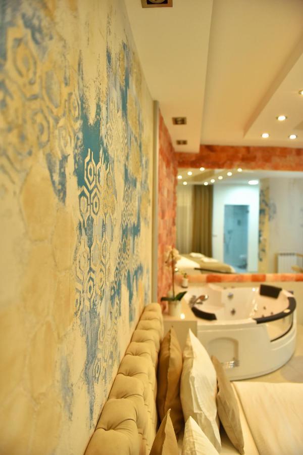 Design Apartment Premium Spa Lux 4 Star "Dubai" Completely Private Wellness & Spa Free Included Sauna & Jacuzzi & Salt Wall & Fire Place & 3D Ceilings & Business Wifi & Netflix & Keyless Code Entry & Full Smart App & Secure 2 Parking Place Ćuprija Zewnętrze zdjęcie