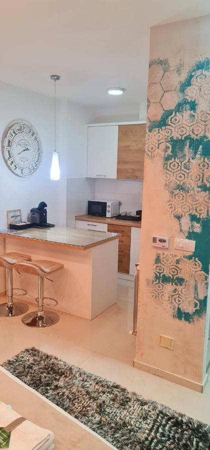 Design Apartment Premium Spa Lux 4 Star "Dubai" Completely Private Wellness & Spa Free Included Sauna & Jacuzzi & Salt Wall & Fire Place & 3D Ceilings & Business Wifi & Netflix & Keyless Code Entry & Full Smart App & Secure 2 Parking Place Ćuprija Zewnętrze zdjęcie