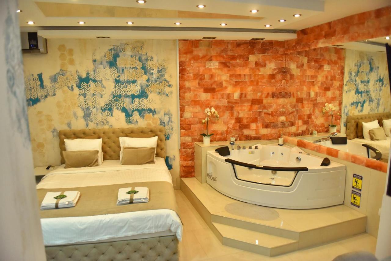 Design Apartment Premium Spa Lux 4 Star "Dubai" Completely Private Wellness & Spa Free Included Sauna & Jacuzzi & Salt Wall & Fire Place & 3D Ceilings & Business Wifi & Netflix & Keyless Code Entry & Full Smart App & Secure 2 Parking Place Ćuprija Zewnętrze zdjęcie