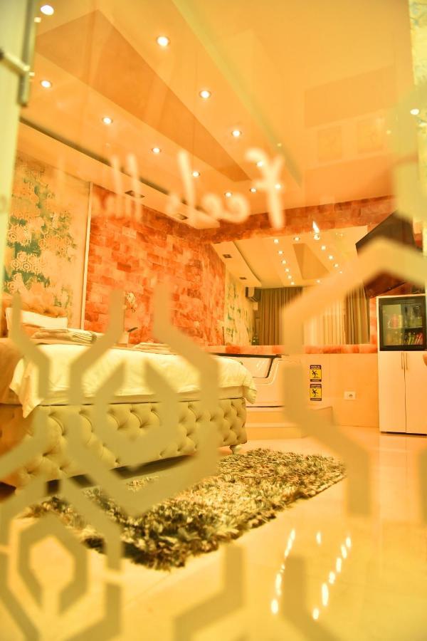 Design Apartment Premium Spa Lux 4 Star "Dubai" Completely Private Wellness & Spa Free Included Sauna & Jacuzzi & Salt Wall & Fire Place & 3D Ceilings & Business Wifi & Netflix & Keyless Code Entry & Full Smart App & Secure 2 Parking Place Ćuprija Zewnętrze zdjęcie